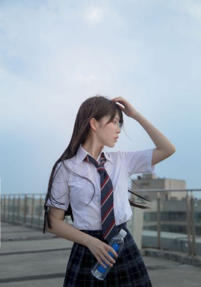 秋月爱莉动漫
