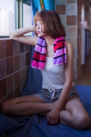 商务旅行的女老板同房