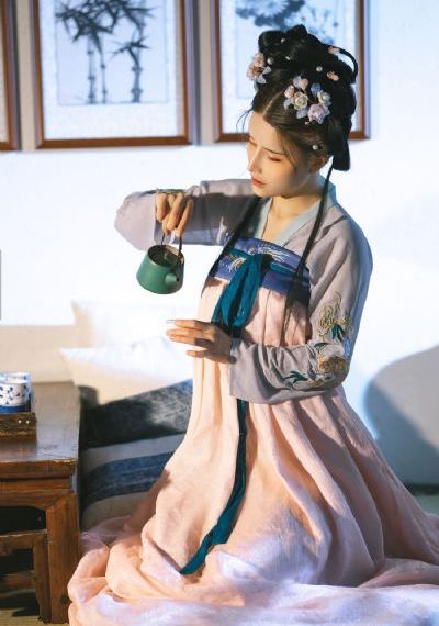 药屋少女的呢喃动漫
