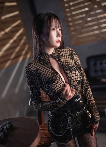 丰满的大胸女朋友3在线看